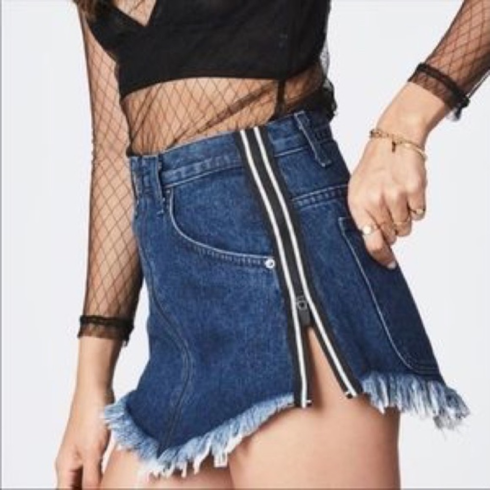 Carmar Multi Zip Denim Skirt Size 25